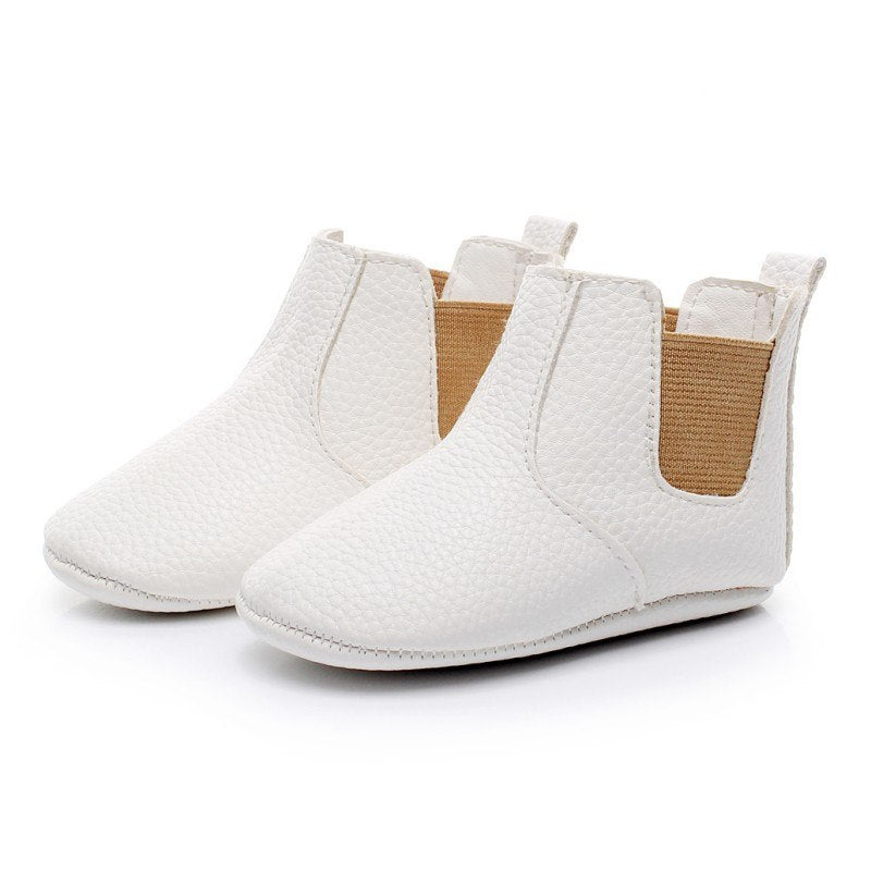 Adorable easy slip on boots for toddlers
