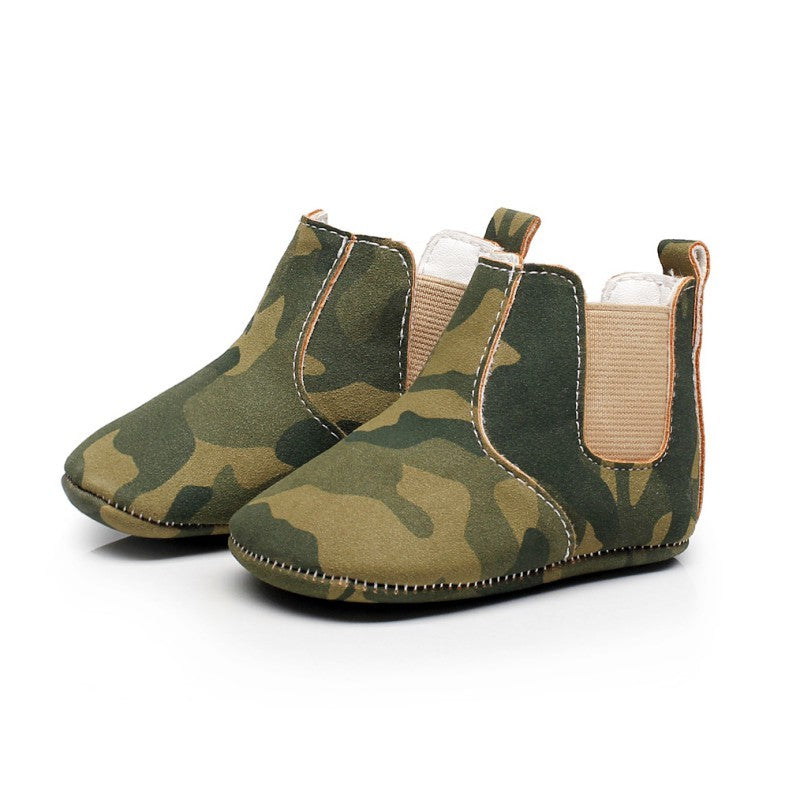Adorable easy slip on boots for toddlers